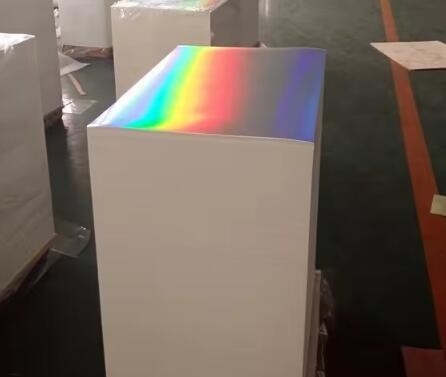 Boîte de papier holographique métallisée arc-en-ciel / rouleau pour l'impression UV et l'emballage
