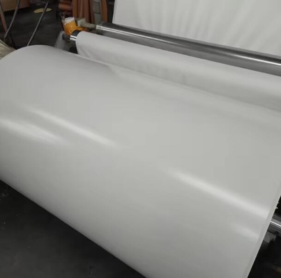 Papier en feuille de PU blanc de couleur solide pour le dos du contreplaqué et des panneaux MDF