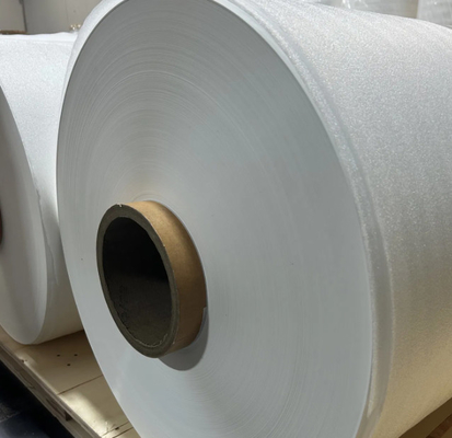 Couleur jaune PE rétrécissant par la chaleur / LLDPE film étirable pour emballage bouteille / emballage de boissons protecteur