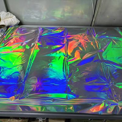 Film holographique pour animaux de compagnie imprimable Printing Primer Coating Film holographique réfléchissant Film de stratification thermique