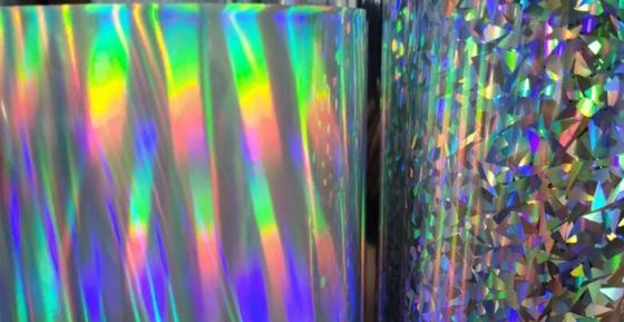 100 microns CHOIENT le film métallisé coloré de BOPP, film transparent de BOPP