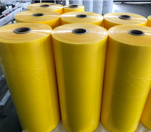Couleur jaune PE rétrécissant par la chaleur / LLDPE film étirable pour emballage bouteille / emballage de boissons protecteur